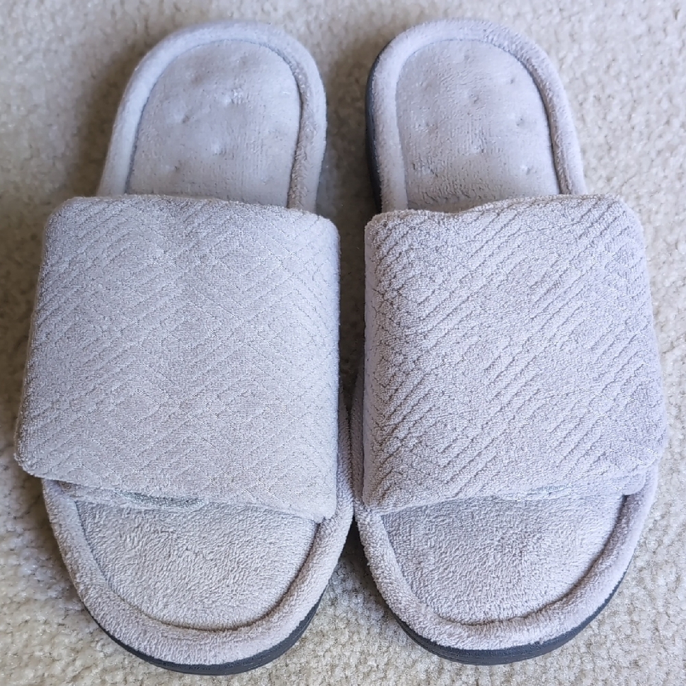 Isotoner Gemma Terry Slippers-Medium
